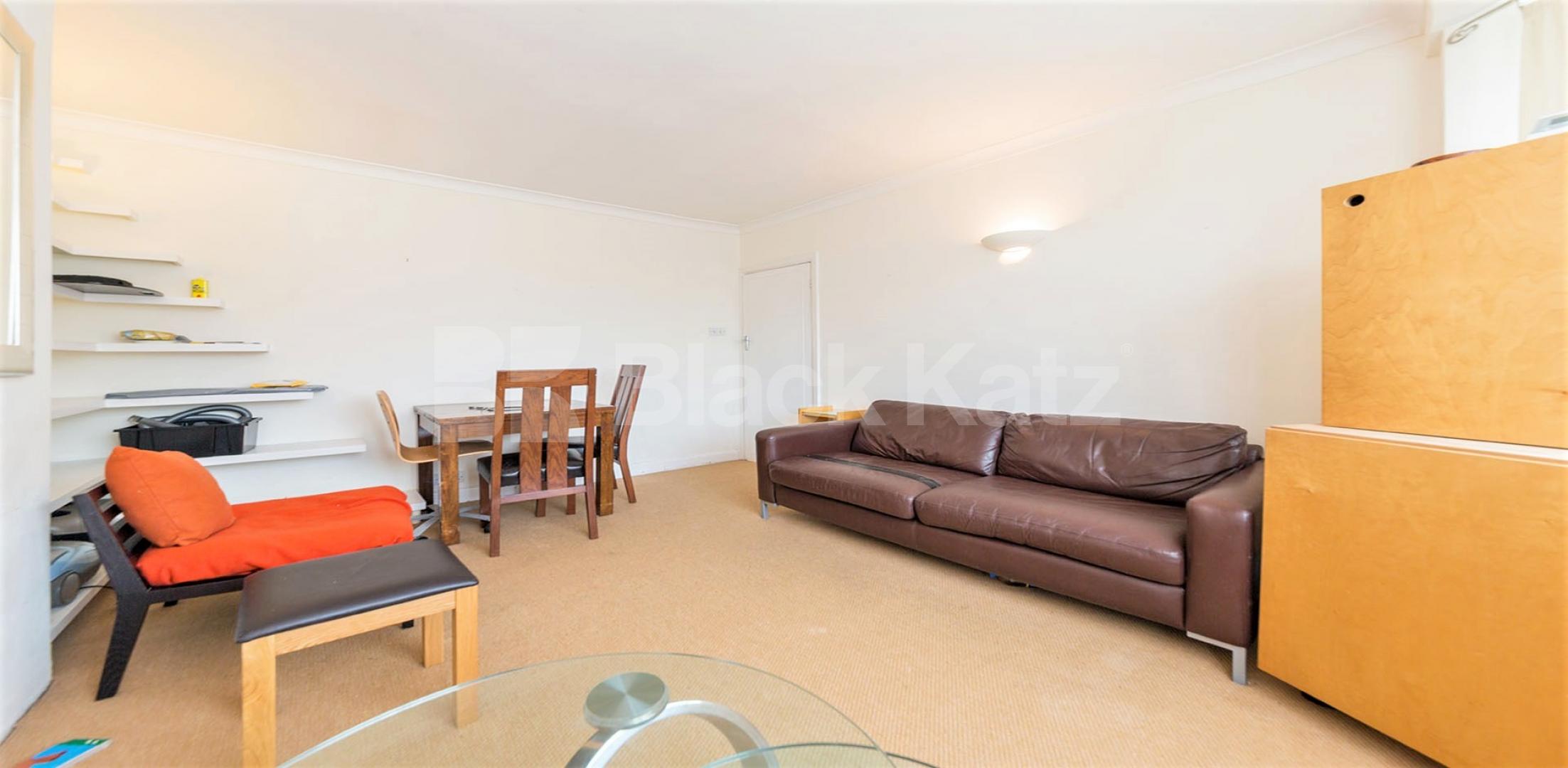 Modern and Central Apartment Connell Crescent , Park Royal